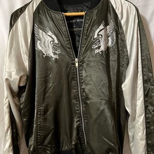 Silken vintage the eagle Satin Yokosuka souvenir jacket size says 95